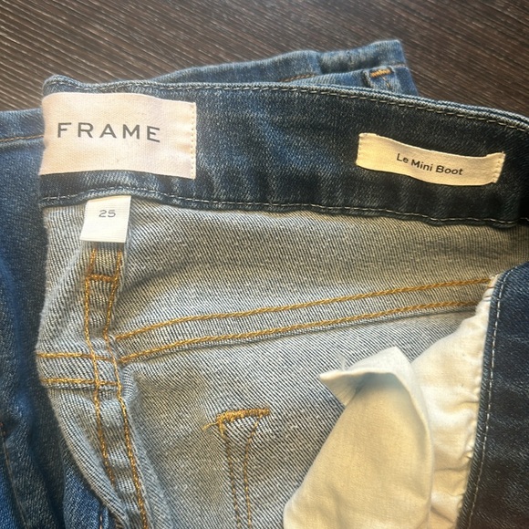 NWT Frame Demin Le mini boot cut Jean size 25 - Picture 2 of 4